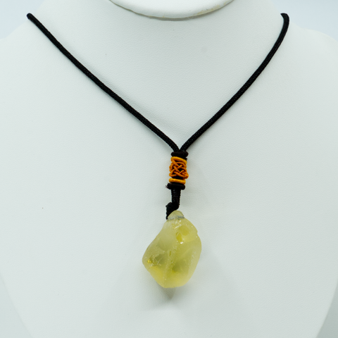 Pendentif en Citrine Brute - Rayonnement et Énergie Positive