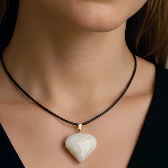 Pendentif Cœur "Nuage d'Équilibre" - Quartz Blanc-Gris & Argent