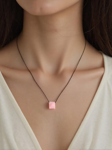Rosenquarz-Trapez-Anhänger – 28 x 25 x 13 mm