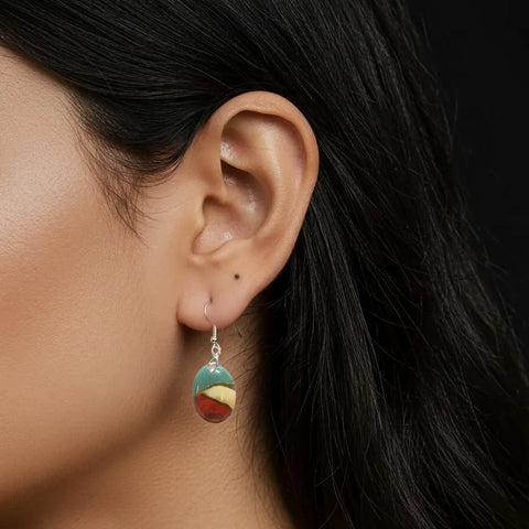 Boucles d’Oreilles Jaspe Polychrome Ovales – Fluidité, Équilibre et Expression de Soi