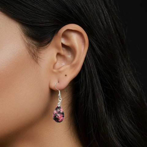 Boucles d’Oreilles Rhodonite Goutte – Sérénité, Courage & Renouveau