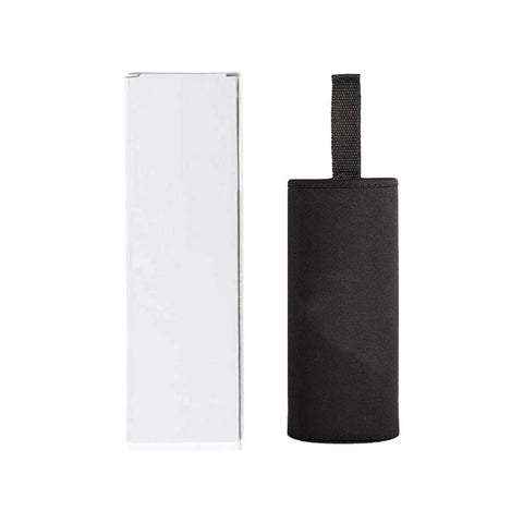 Bouteille en verre avec une pointe de cristal et un bouchon en bambou