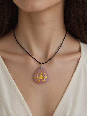 Pendentif Méditation en Quartz Rose – Amour et Apaisement