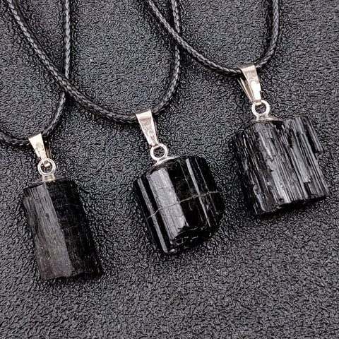Pendentif en tourmaline noire brute - Protection et Énergie Puissante