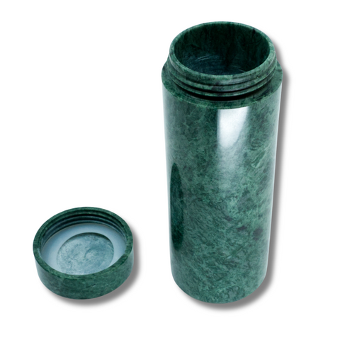 Wasserflasche aus Stein - Türkisfarbige Textur - Erdenergie und natürliche Eleganz