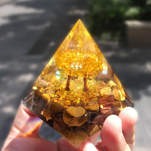 Orgon-Pyramide mit Citrin und Tigerauge - Energie und Schutz