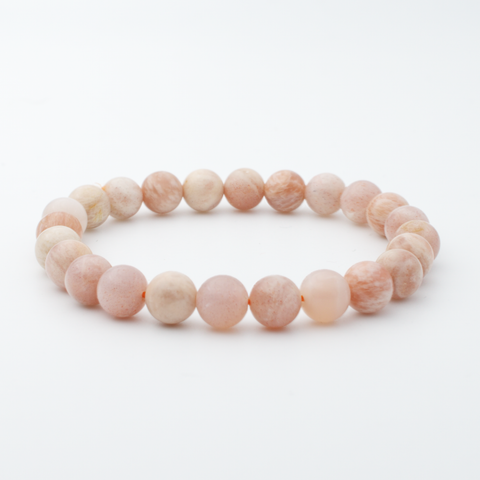 Bracelet en Pierre de Lune Pêche – Intuition, Douceur et Énergie Féminine