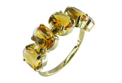 Bague en or jaune et 5 citrines