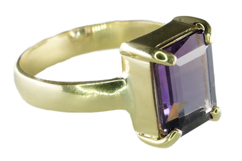 Ring aus Gelbgold und Amethyst
