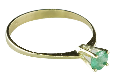 Ring aus Gelbgold und Smaragd
