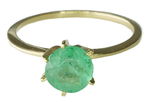 Bague en or jaune et émeraude