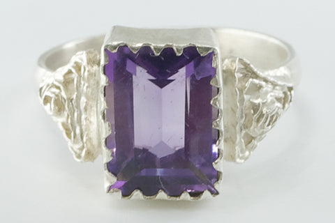 Ring aus Silber und Amethyst