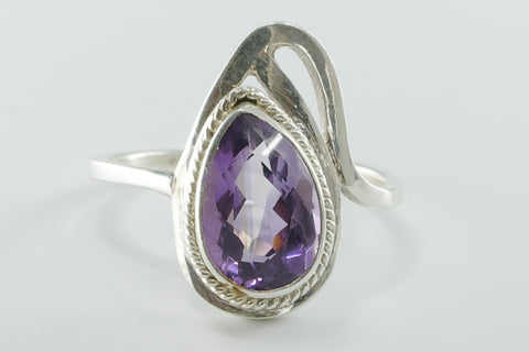 Bague en argent et améthyste