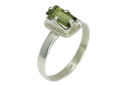 Bague en argent et tourmaline verte