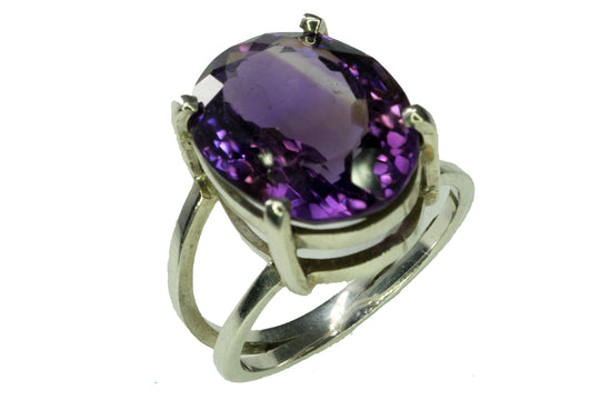 Bague en argent et améthyste