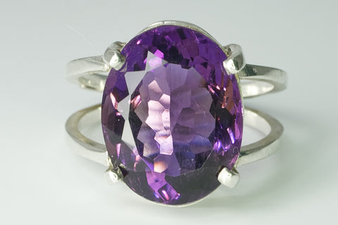 Ring aus Silber und Amethyst