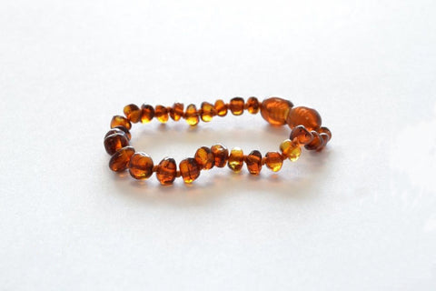 Bracelet Ambre Bébé Perles Baroques - Cognac