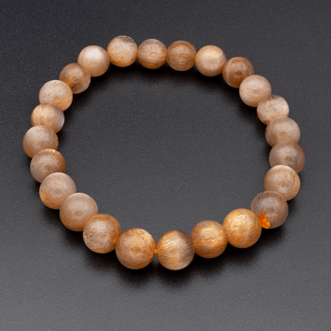Bracelet en Pierre de Lune – Intuition, Féminité et Harmonie Intérieure