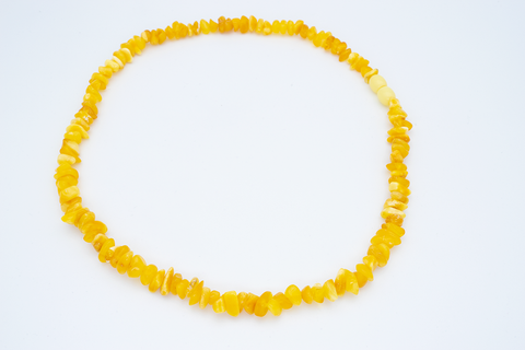 Collier Ambre Perles Éclats – Lait, Pureté et Équilibre Naturel