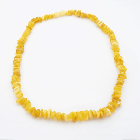 Collier Ambre Perles Éclats – Lait, Pureté et Équilibre Naturel