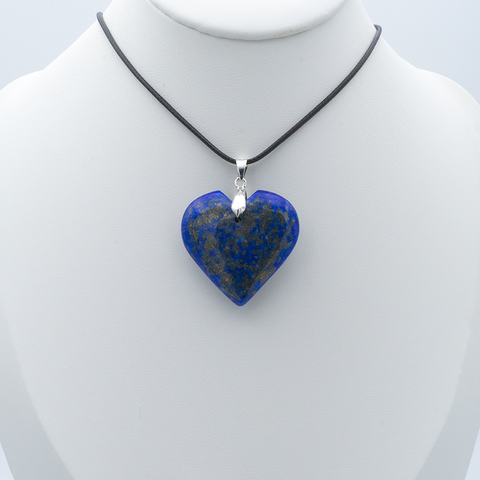 Pendentif Cœur en Lapis-Lazuli – Vérité & Harmonie Intérieure