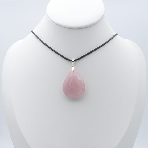 Pendentif Goutte en Quartz Rose – Douceur & Harmonie Émotionnelle