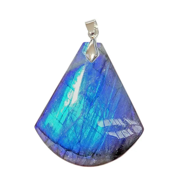 Pendentif Triangulaire en Labradorite Extra – Bouclier Protecteur & Clarté Intérieure - Gemio.ch