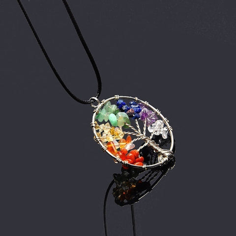 7-Chakra-Lebensbaum-Anhänger mit 4 Edelsteinen