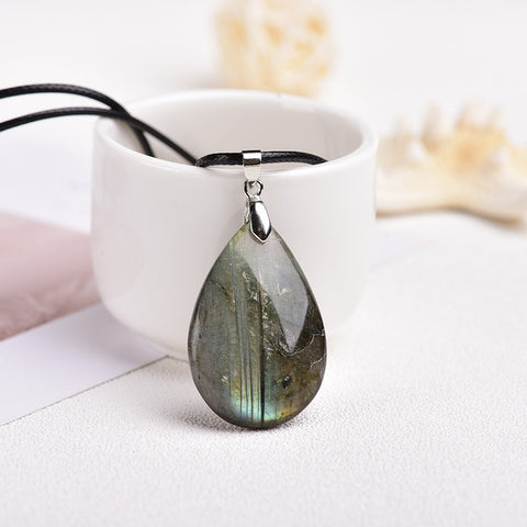 Pendentif en labradorite forme goutte